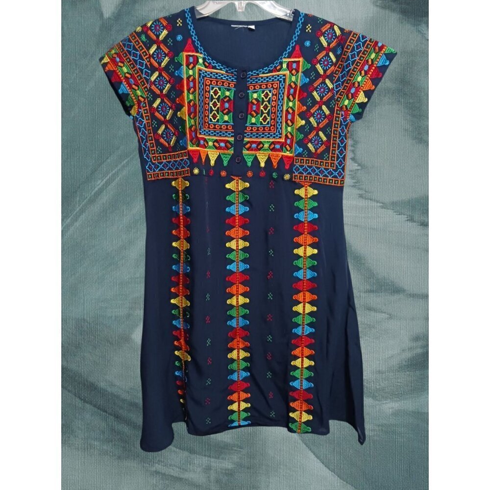 Colorful Embroidered Short Sleeve Dress With Multicolor Designs Size Small